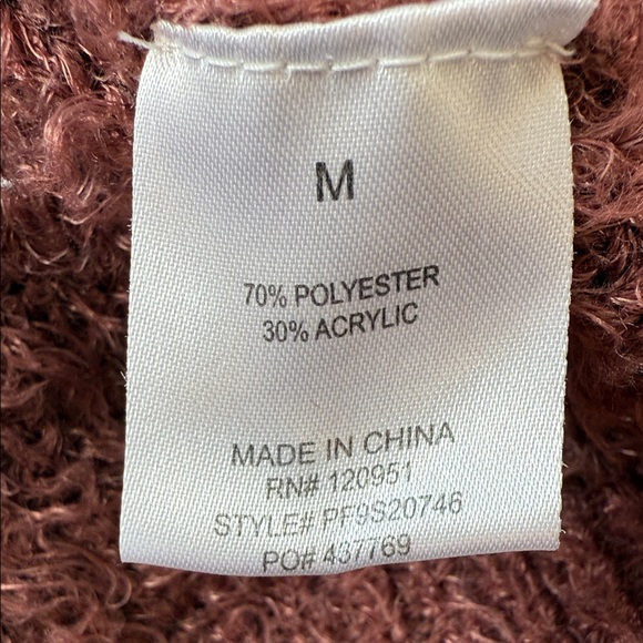 Deep Rose V-Neck Fuzzy Sweater Chic Cozy For The Holidays - Picture 5 of 5